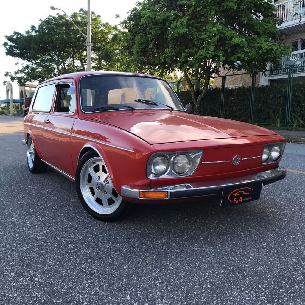 Volkswagen Passat Variant 1.8 Mec. na cor Vermelho em São José / SC - 887041