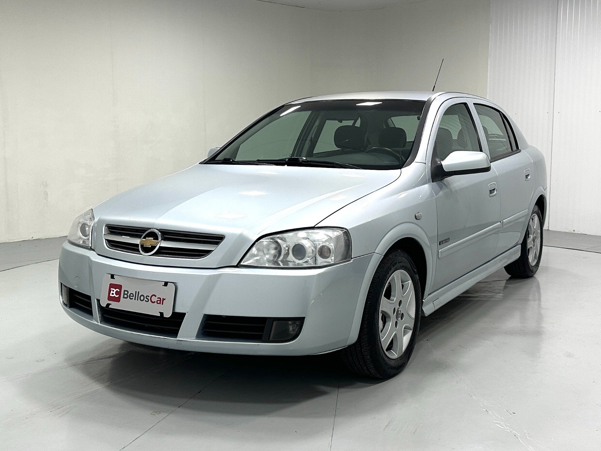 Chevrolet Astra Advantage 2.0 MPFI 8V FlexPower 5p na cor Prata em Curitiba / PR - 887084