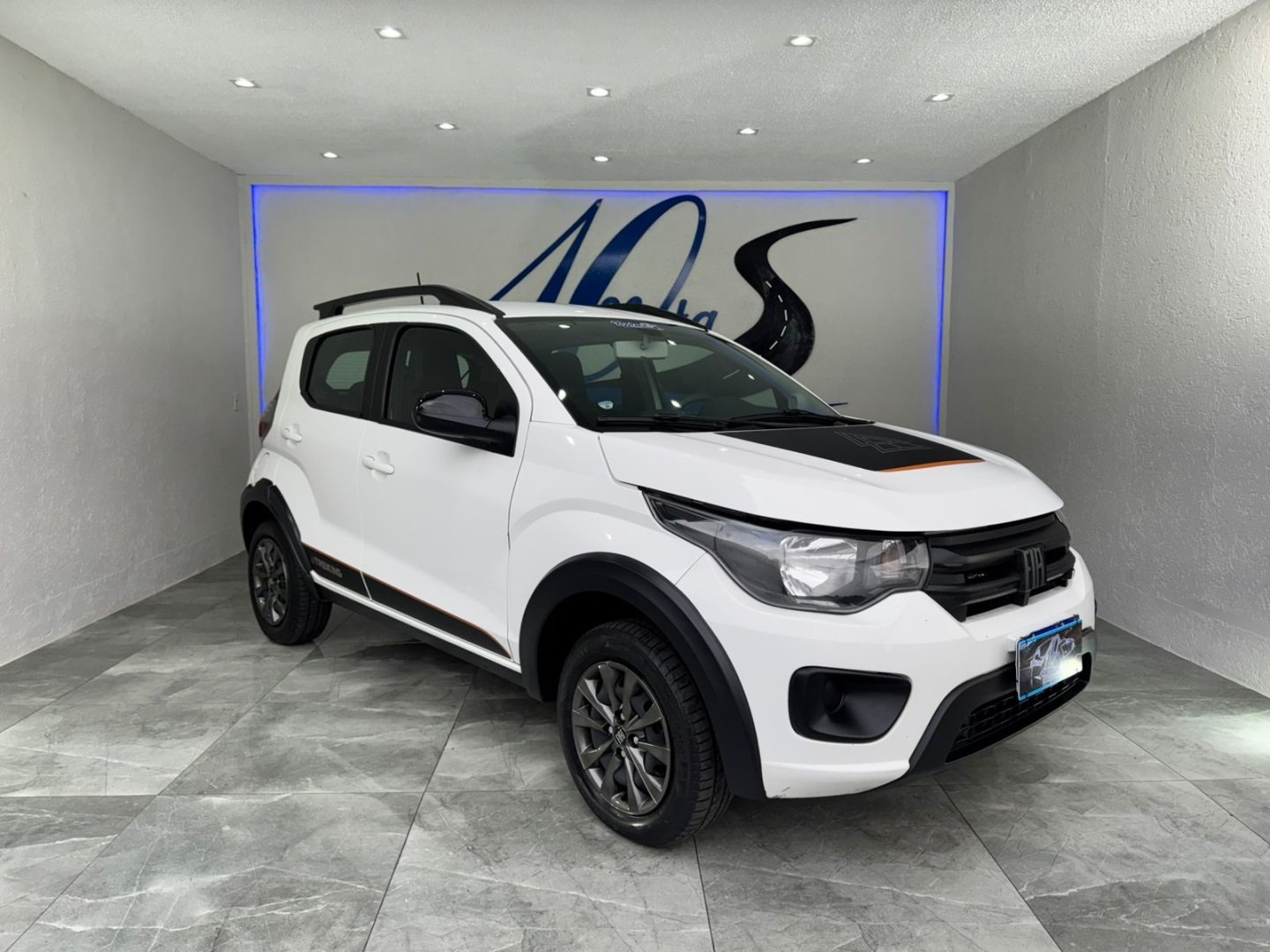 Fiat Mobi TREKKING 1.0 Flex 5p. na cor Branco em Curitiba / PR - 887340