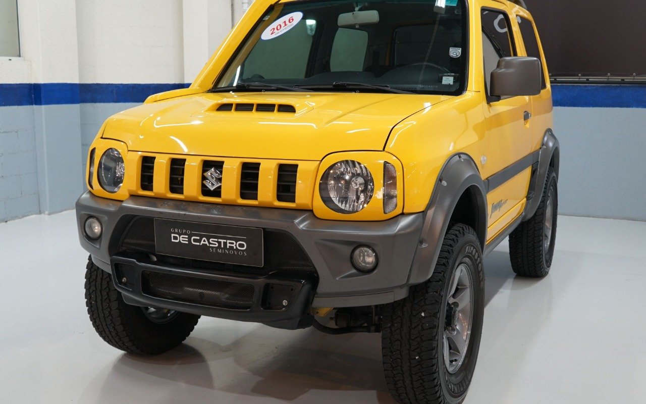 Suzuki Jimny 4SPORT/ 4WORK 1.3 16V na cor Amarelo em Curitiba / PR - 887642