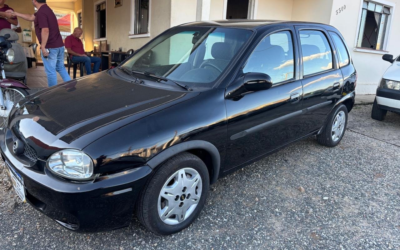 Chevrolet Corsa Wind 1.0 MPF/MilleniumI/ EFI 4p na cor Preto em Campo Largo / PR - 887811