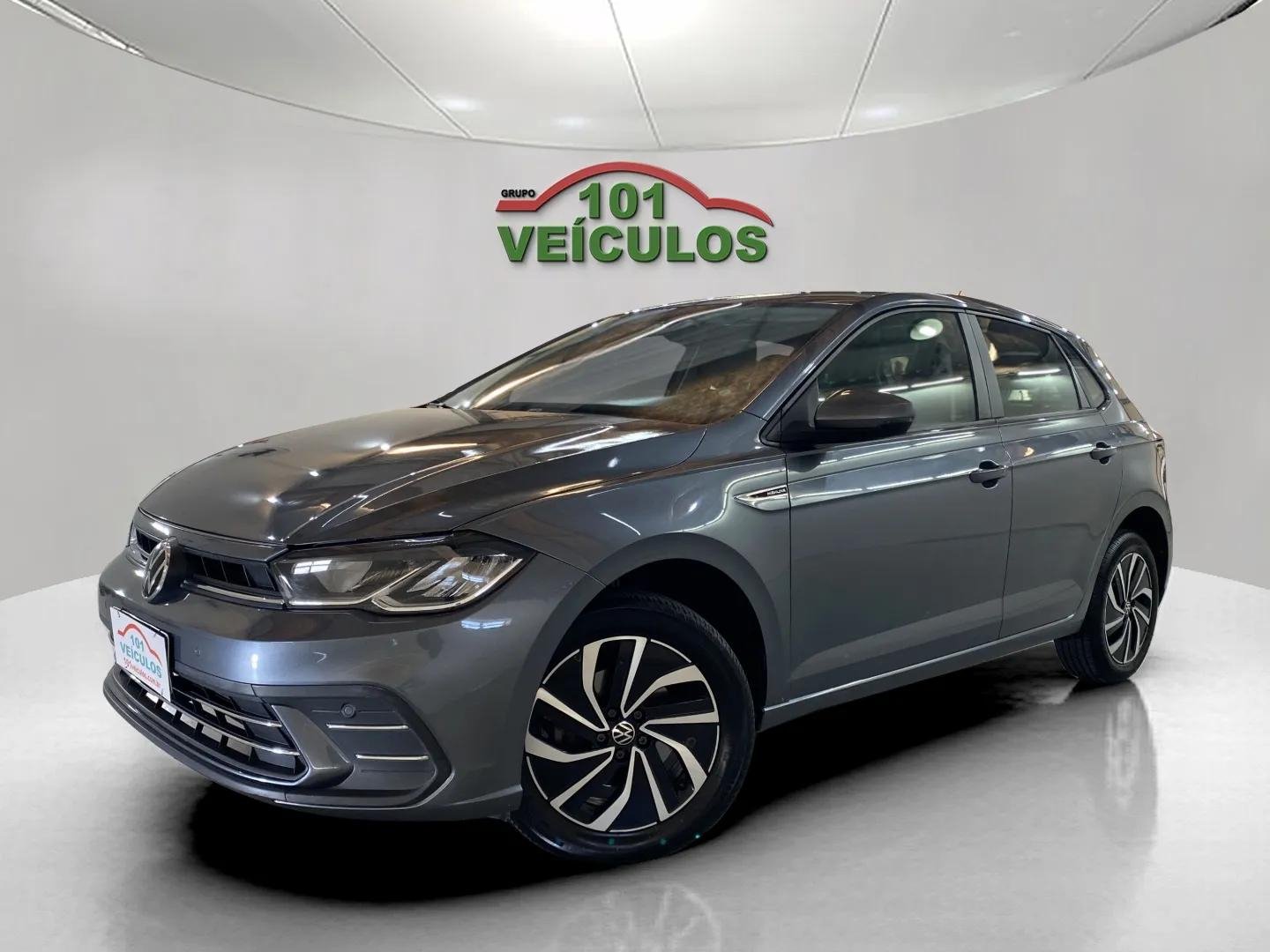 Volkswagen Polo Highline TSI 1.0 Flex 12V Aut. na cor Cinza em São José / SC - 887849