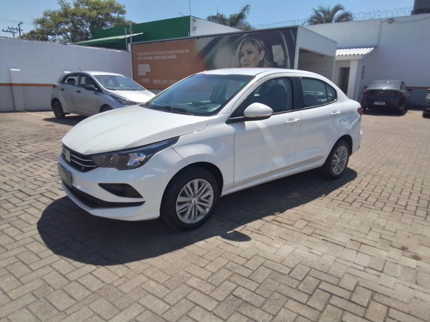Fiat Cronos 1.3 8V Flex na cor Branco no Gravataí / RS - 890198