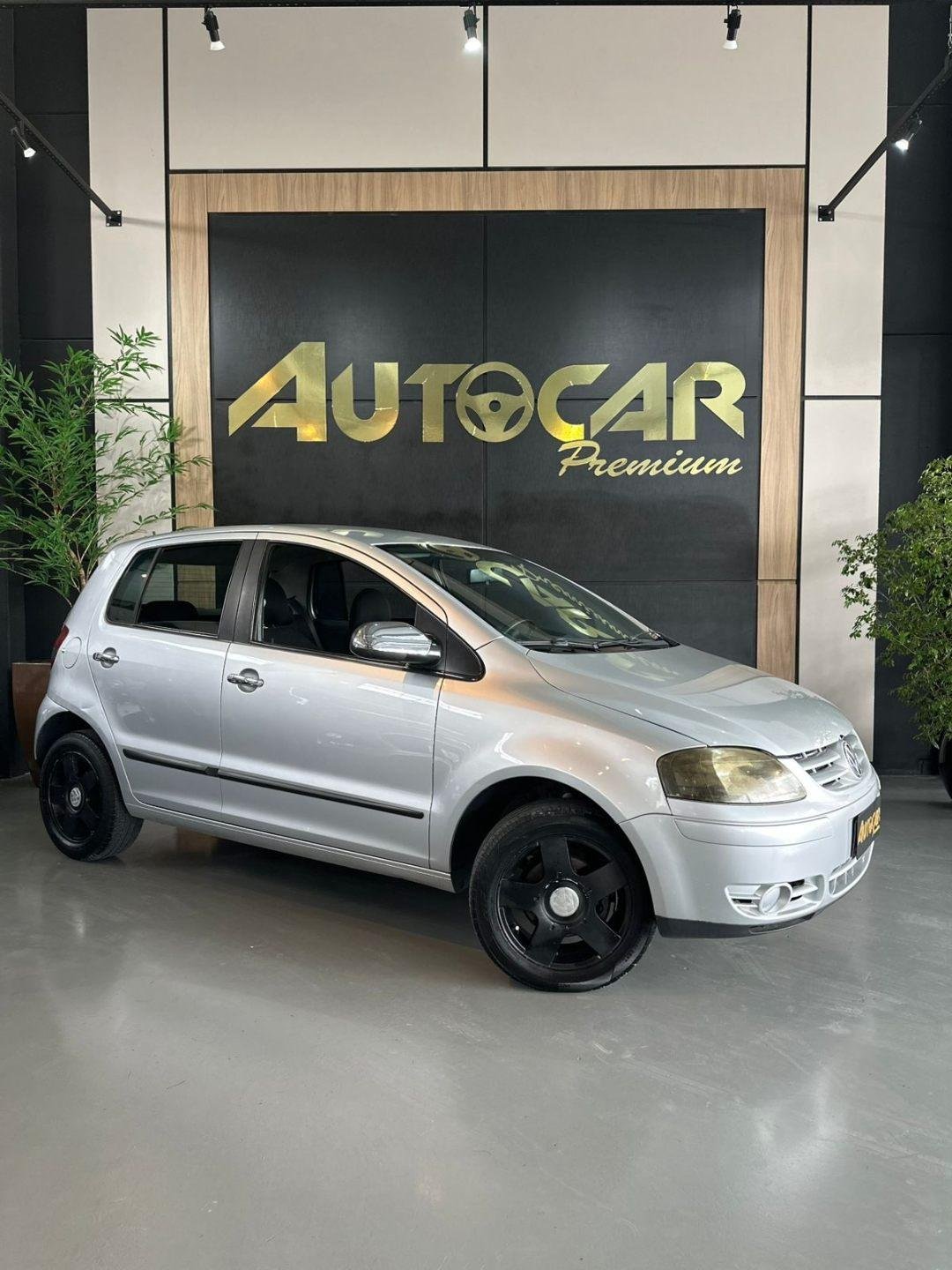 Volkswagen Crossfox 1.6 Mi Total Flex 8V 5p na cor Prata em Jaraguá do Sul / SC - 891491