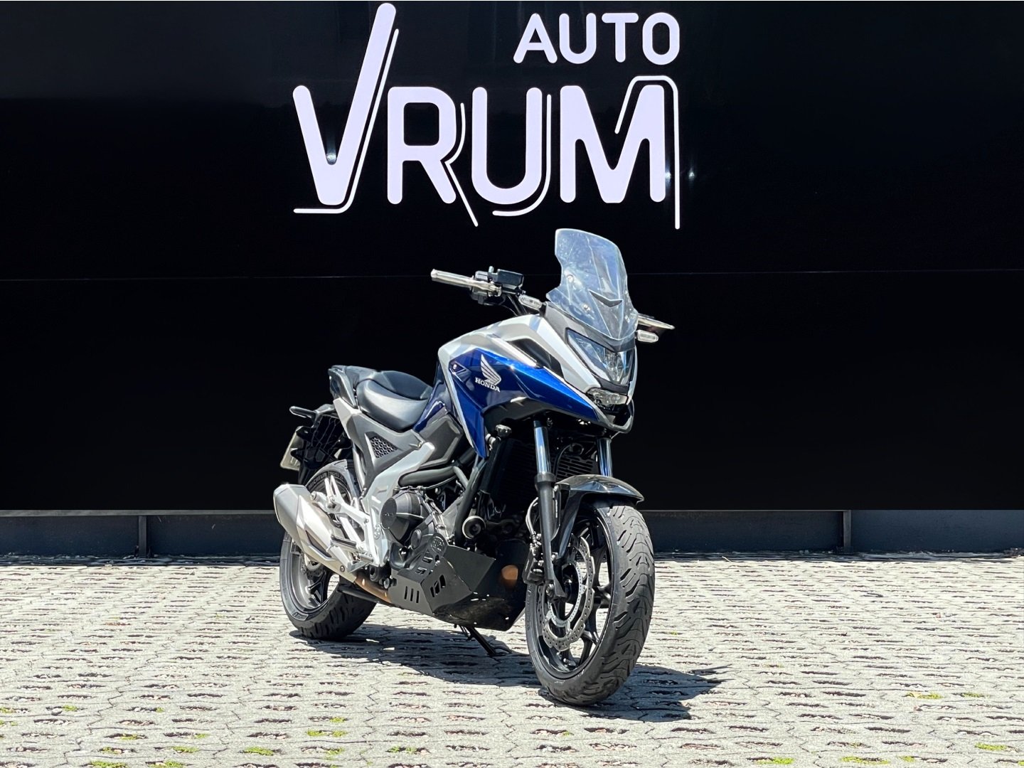 Honda NC 750X/NC 750X ABS DCT  na cor Azul em Curitiba / PR - 891862