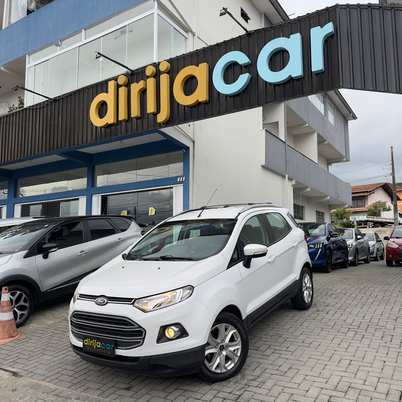 Ford EcoSport TITANIUM 2.0 16V Flex 5p Aut. na cor Branco em Joinville / SC - 894263
