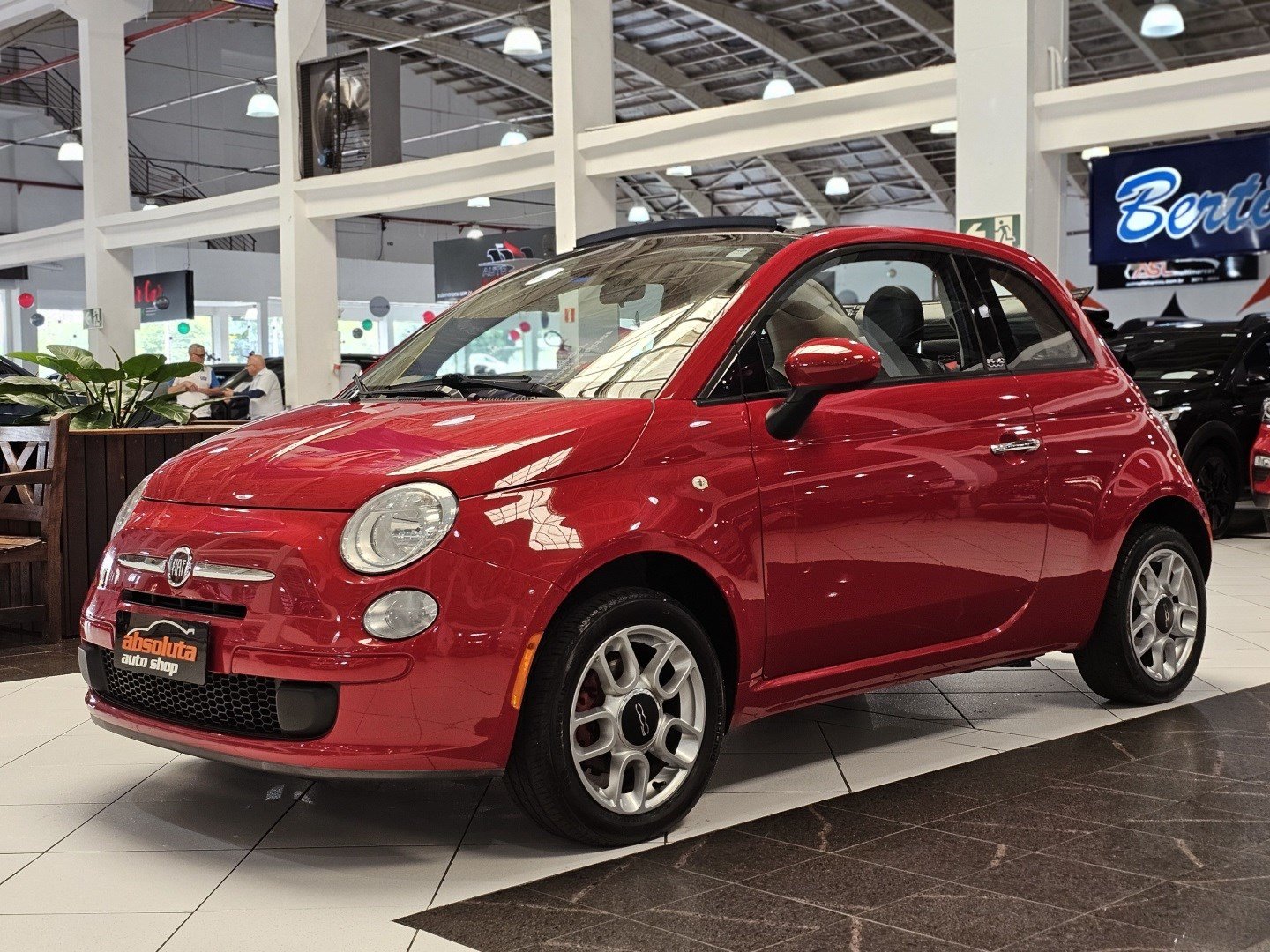 Fiat 500 Cabrio/500 Coupe Gucci/Flex 1.4 Aut. na cor Vermelho em Curitiba / PR - 894705