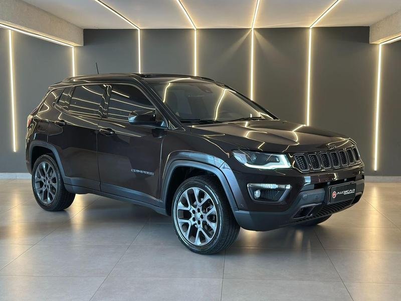 Jeep Compass LIMITED 2.0 4x4 Diesel 16V Aut. na cor Marrom em Campo Largo / PR - 895885