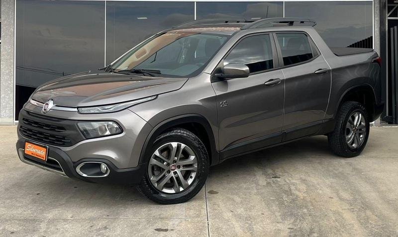 Fiat Toro Freedom 2.0 16V 4x4 TB Diesel Aut. na cor Cinza em São José dos Pinhais / PR - 896123