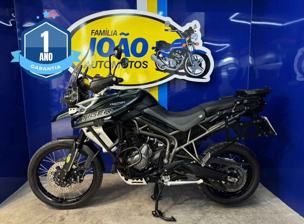 TRIUMPH TIGER 800 XCA  na cor Verde no Alvorada / RS - 896672