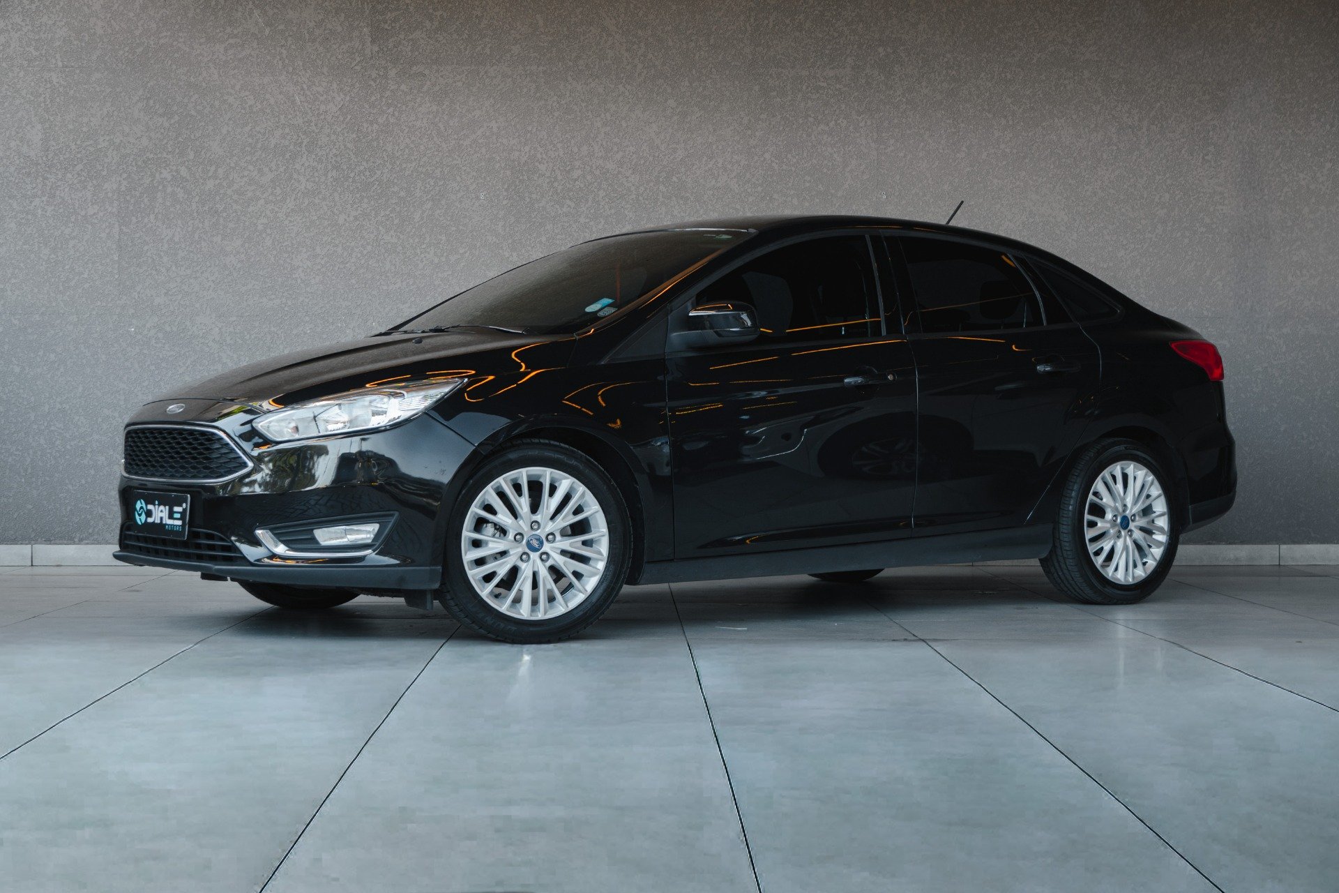 Ford Focus 2.0 16V/SE/SE Plus Flex 5p Aut. na cor Preto em Curitiba / PR - 896719