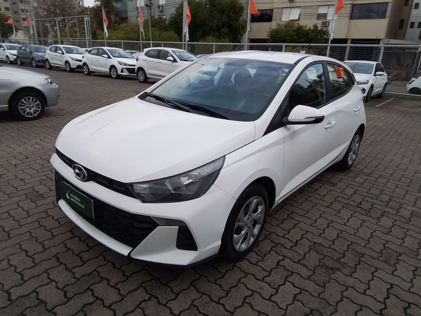 Hyundai HB20 Comf./C.Plus/C.Style 1.0 Flex 12V na cor Branco em Chapecó / SC - 896856