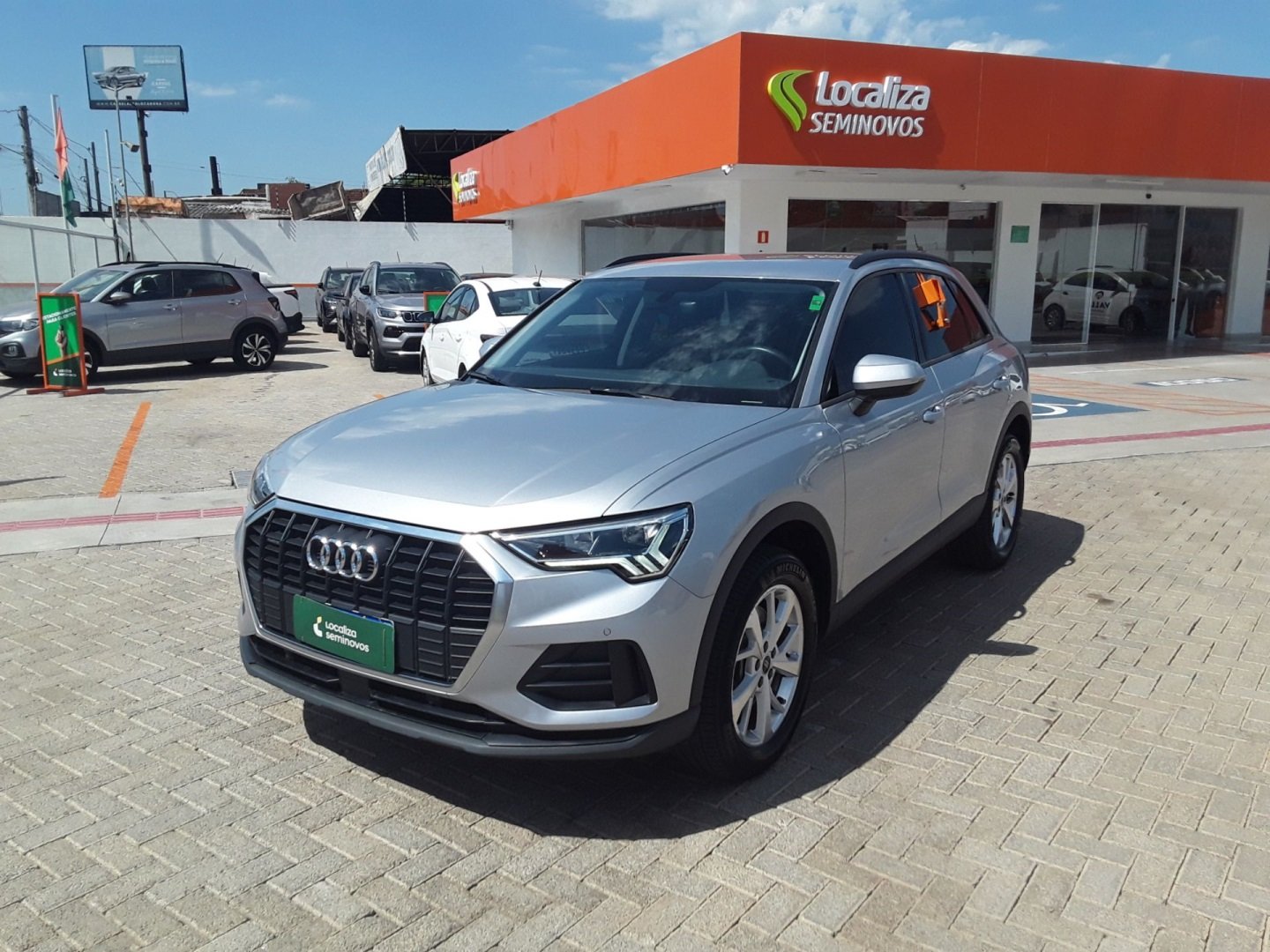 Audi Q3 Prestige 2.0 TFSI Tiptr.Quatro na cor Prata em Chapecó / SC - 896861