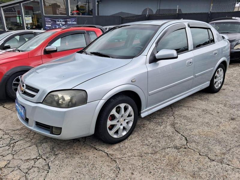 Chevrolet Astra Advantage 2.0 MPFI 8V FlexPower 5p na cor Prata em Curitiba / PR - 896928