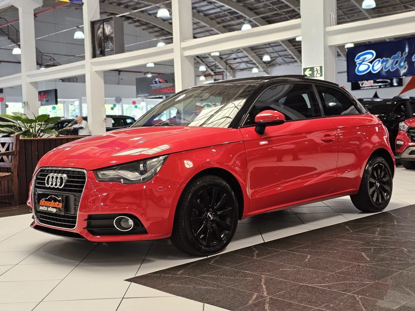 Audi A1 1.4 TFSI 122cv S-tronic 3p na cor Vermelho em Curitiba / PR - 896993