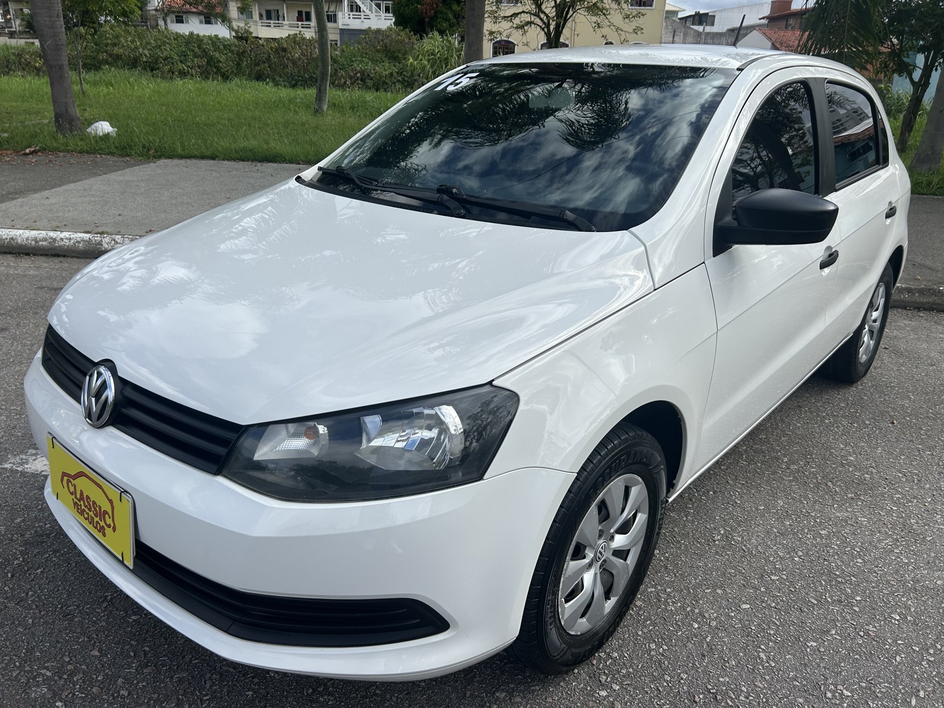 Volkswagen Gol Trendline 1.6 T.Flex 8V 3p na cor Branco em Florianópolis / SC - 897121
