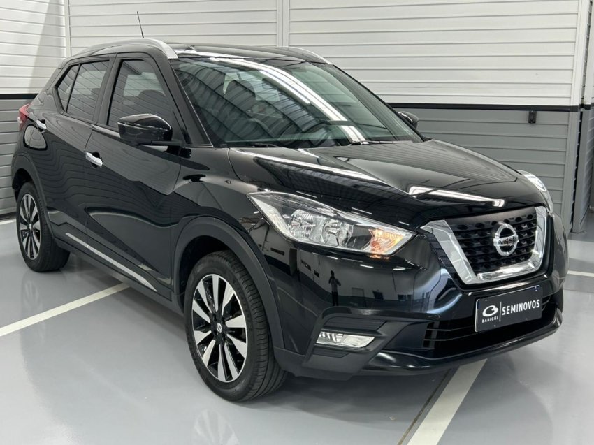 Nissan KICKS SL 1.6 16V FlexStar 5p Aut. na cor Preto em Blumenau / SC - 897485