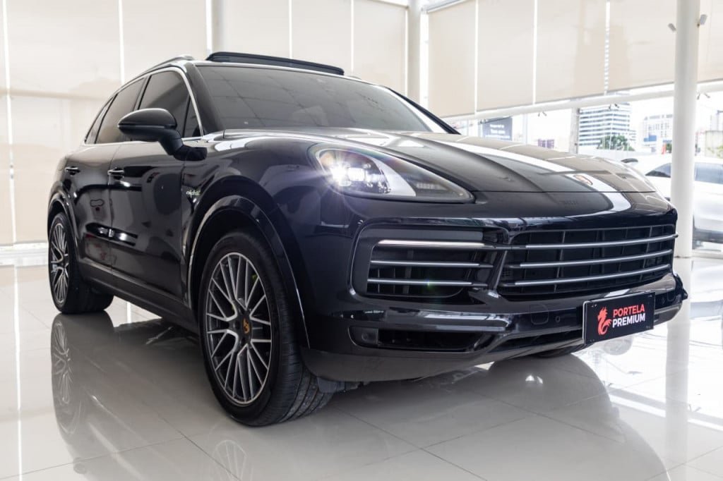 Porsche Cayenne 3.0 V6 (Híbrido) na cor Preto em Curitiba / PR - 897554