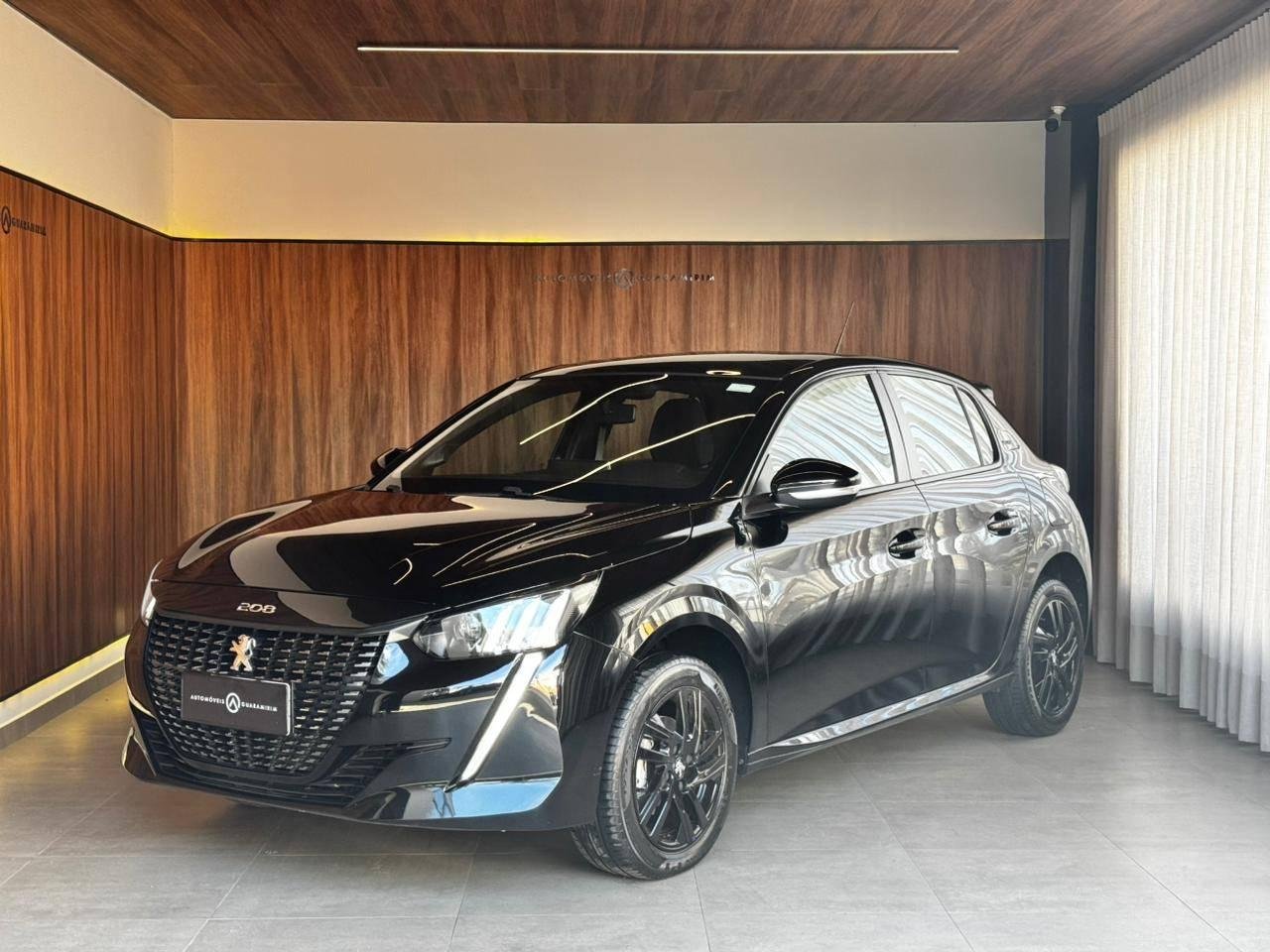 Peugeot 208 Style 1.0 Flex 6V 5p Mec. na cor Preto em Guaramirim / SC - 897988