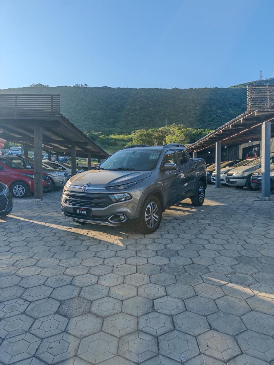 Fiat Toro Ranch 2.0 16V 4x4 TB Diesel Aut. na cor Cinza no Osório / RS - 897992