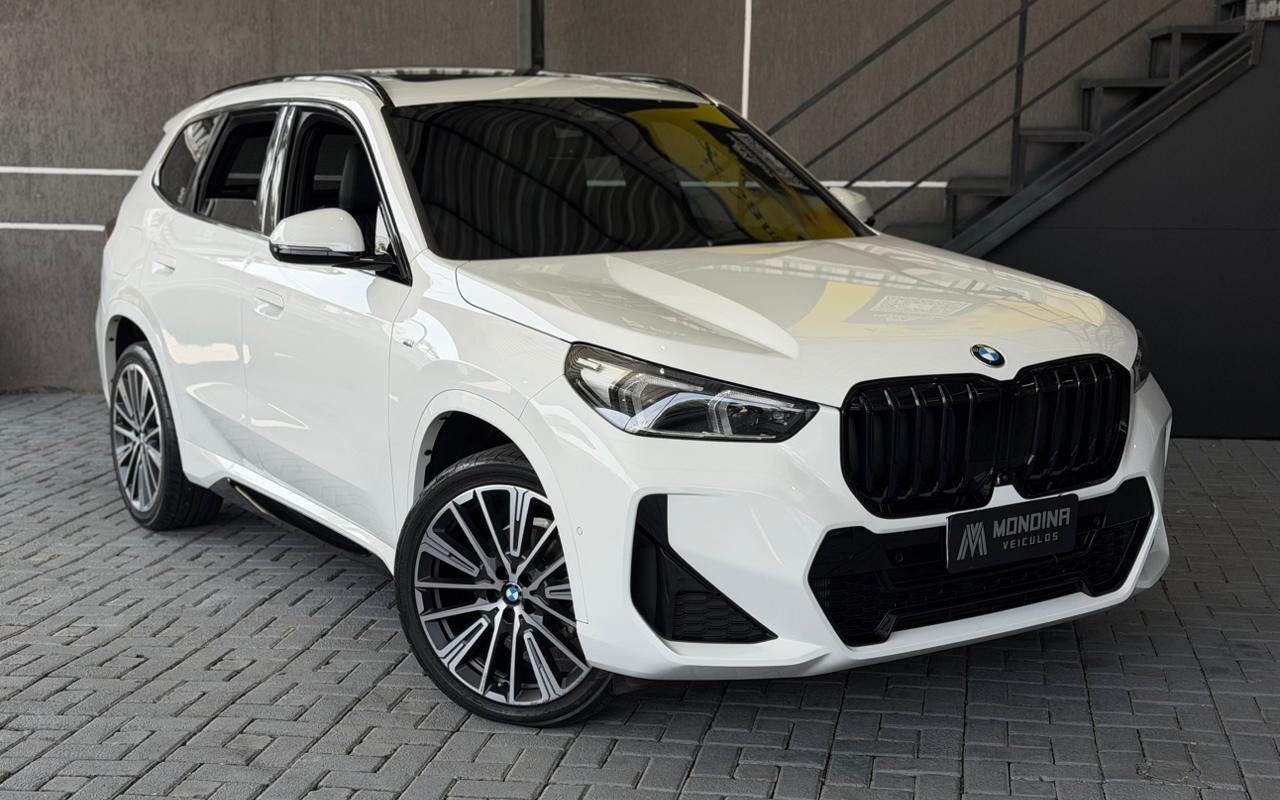 BMW X1 SDRIVE 20i M Sport 2.0 TB Aut. na cor Branco em Curitiba / PR - 899095