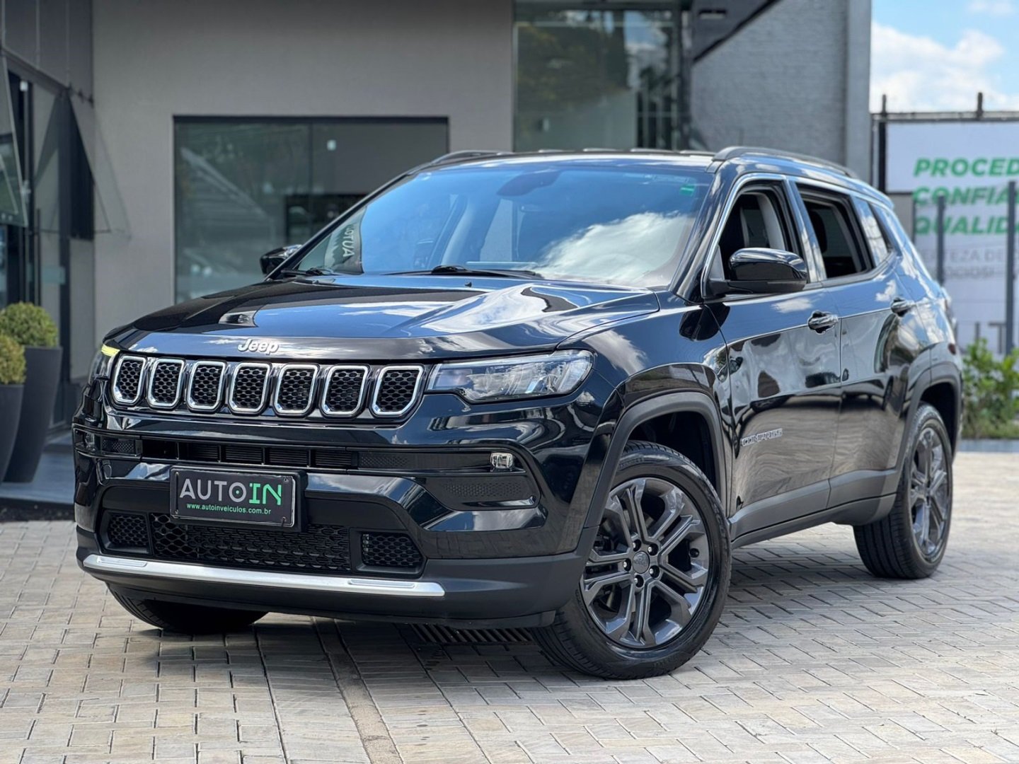 Jeep Compass LONG. T270 1.3 TB 4x2 Flex Aut. na cor Preto em Ponta Grossa / PR - 899538