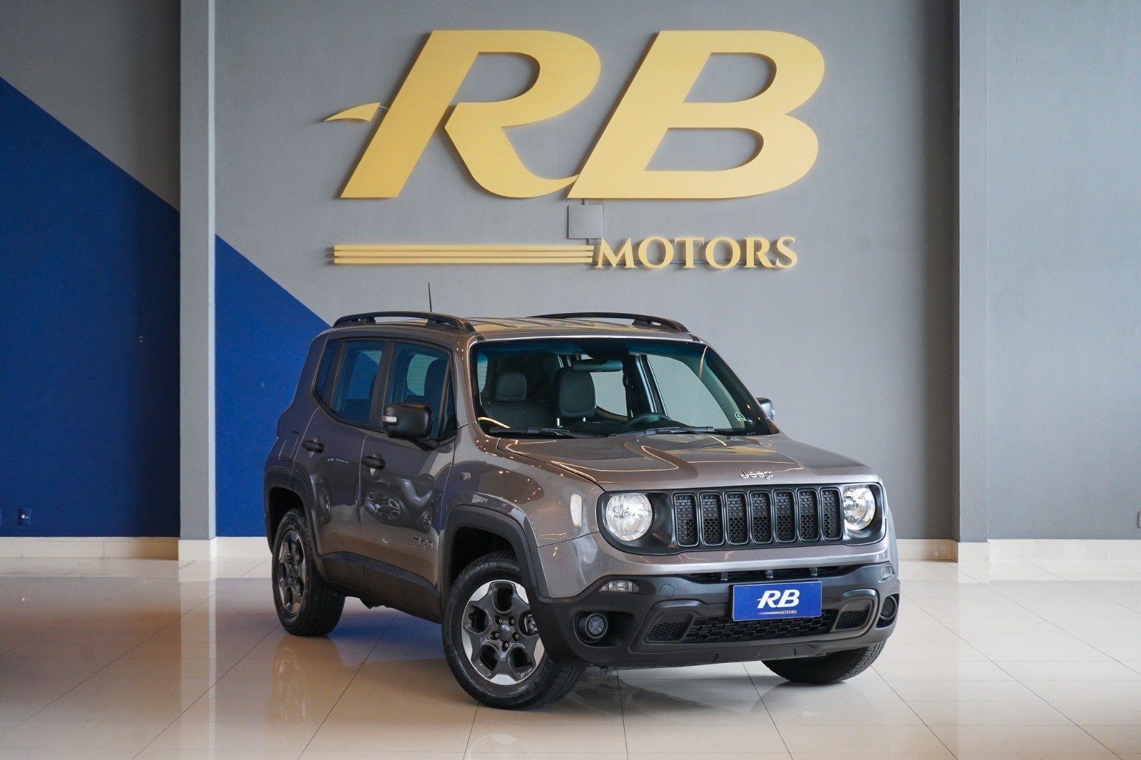 Jeep Renegade 1.8 4x2 Flex 16V Aut. na cor Cinza em Florianópolis / SC - 899731