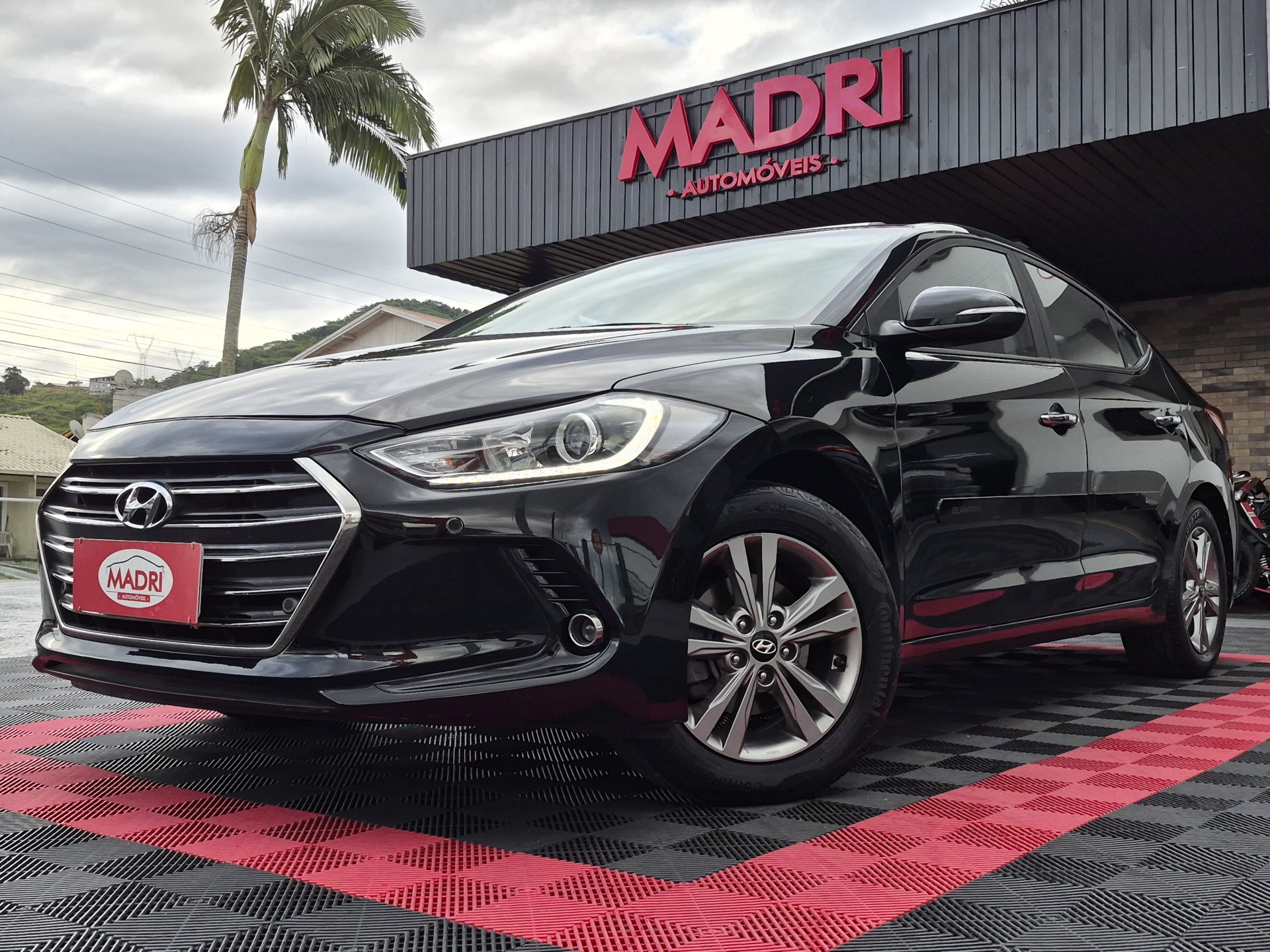 Hyundai Elantra Special Edit. 2.0 16V Flex Aut. na cor Preto em Palhoça / SC - 899795