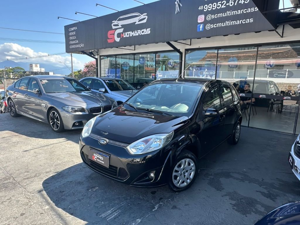 Ford Fiesta 1.0 8V Flex/Class 1.0 8V Flex 5p na cor Preto em Florianópolis / SC - 899812