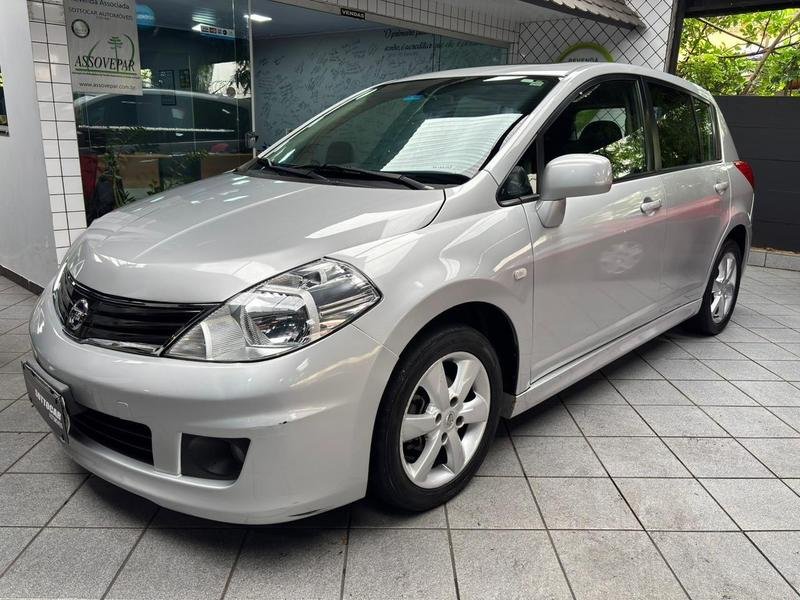 Nissan TIIDA SL 1.8/1.8 Flex 16V Aut. na cor Prata em Curitiba / PR - 899902