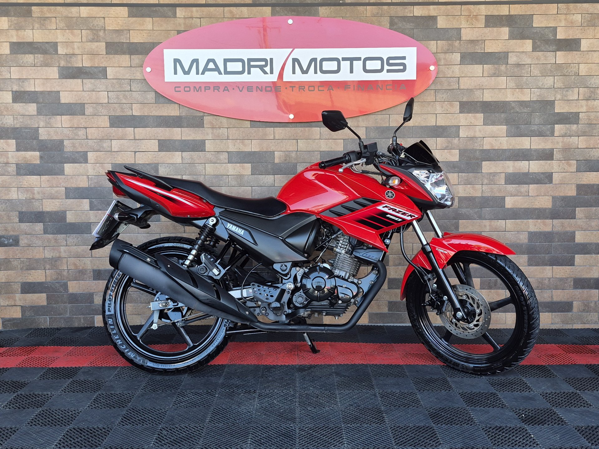YAMAHA YS 150 FAZER ED/FLEX  na cor Vermelho em Palhoça / SC - 899925