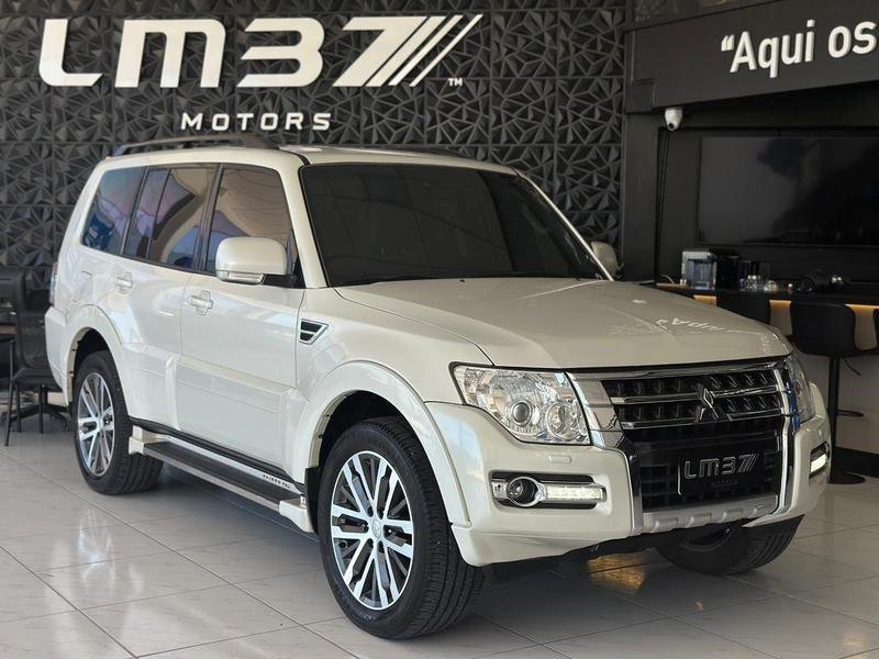 Mitsubishi Pajero HPE 3.2 4x4 T.I. Dies. 5p Aut. na cor Branco em São José / SC - 900041