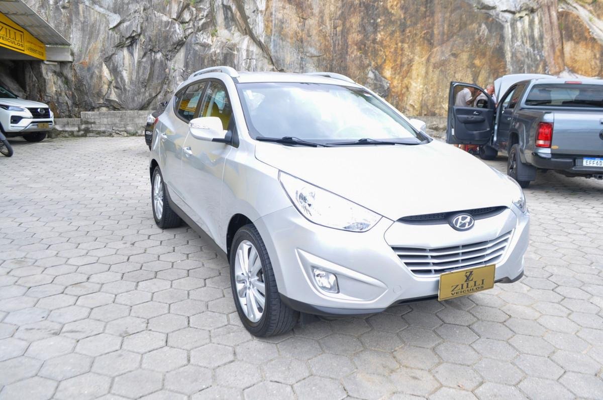 Hyundai Ix35 GLS 2.0 16V 2WD Flex Aut. na cor Prata em Florianópolis / SC - 900912