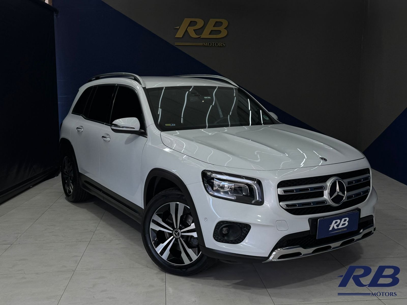 Mercedes-Benz GLB 200 Advance 1.3 TB 16V Aut. na cor Branco em Florianópolis / SC - 901473