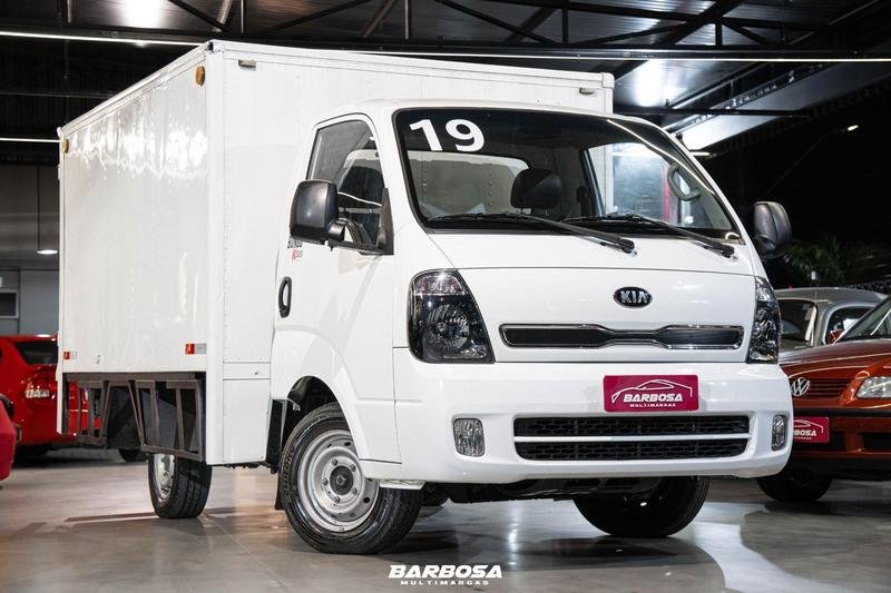 Kia Bongo K-2500 2.5 4x2 TB Diesel na cor Branco em Curitiba / PR - 901617