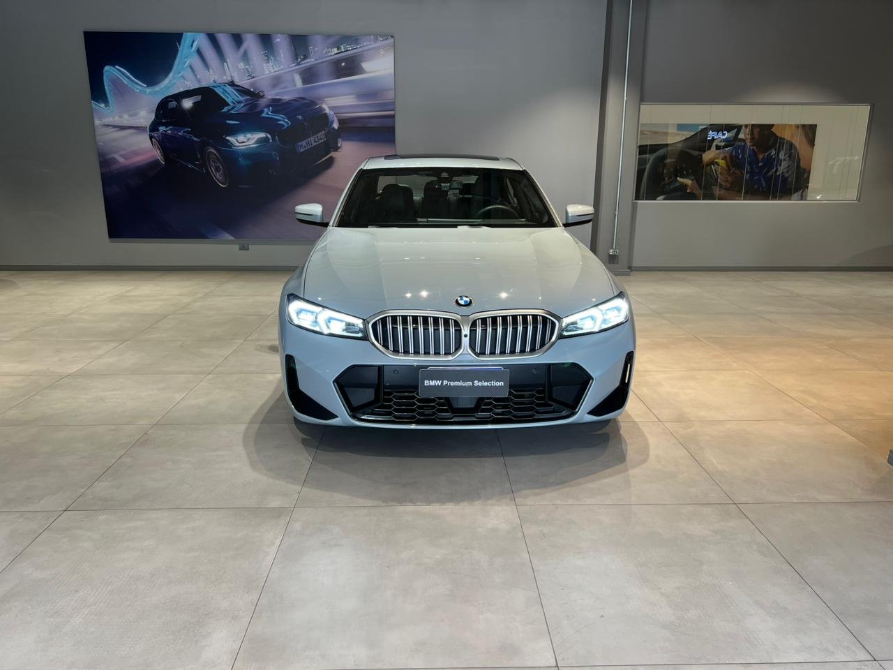 BMW 330i M Sport 2.0 TB 16V 4p na cor Cinza em Curitiba / PR - 901636