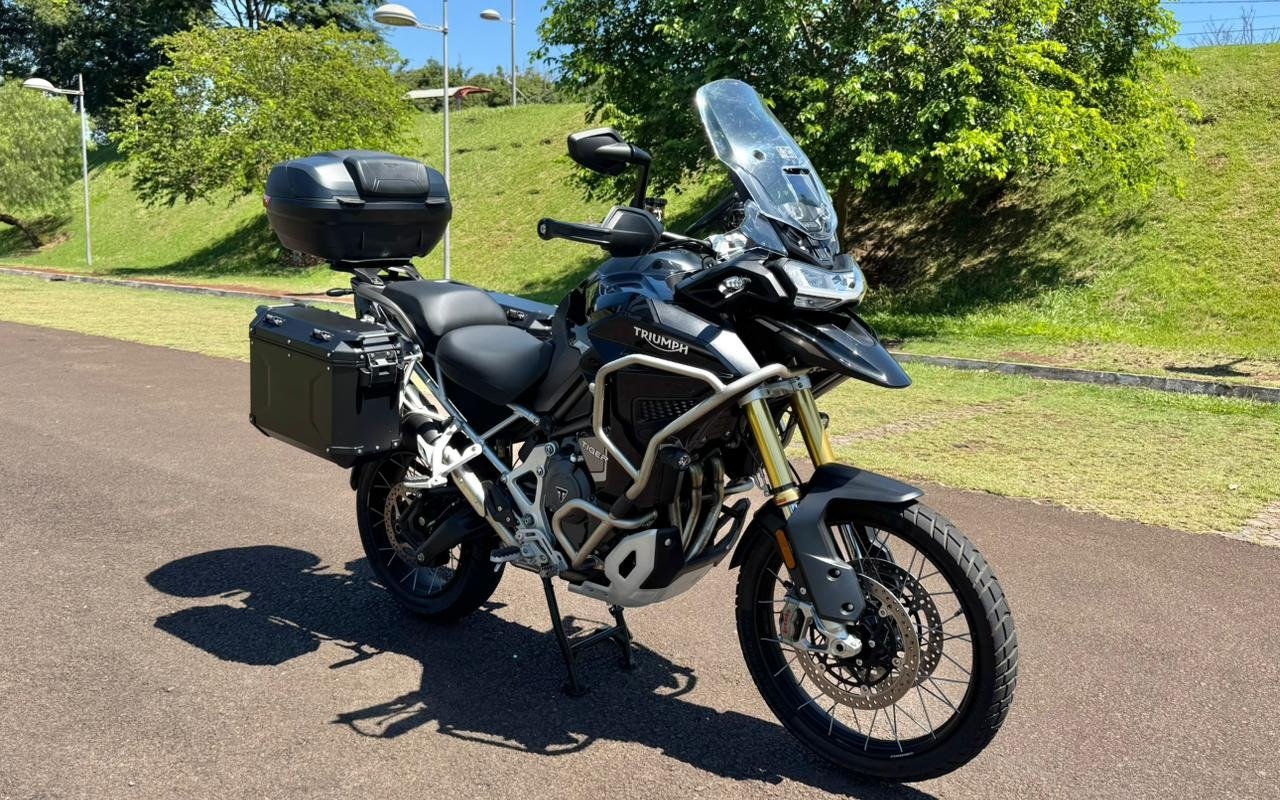 TRIUMPH TIGER 1200 RALLY EXPLORER  na cor Preto em Londrina / PR - 901706