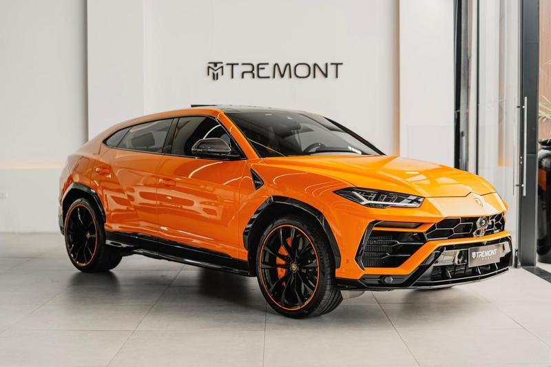 Lamborghini Urus 650-4 na cor Laranja em Curitiba / PR - 901720