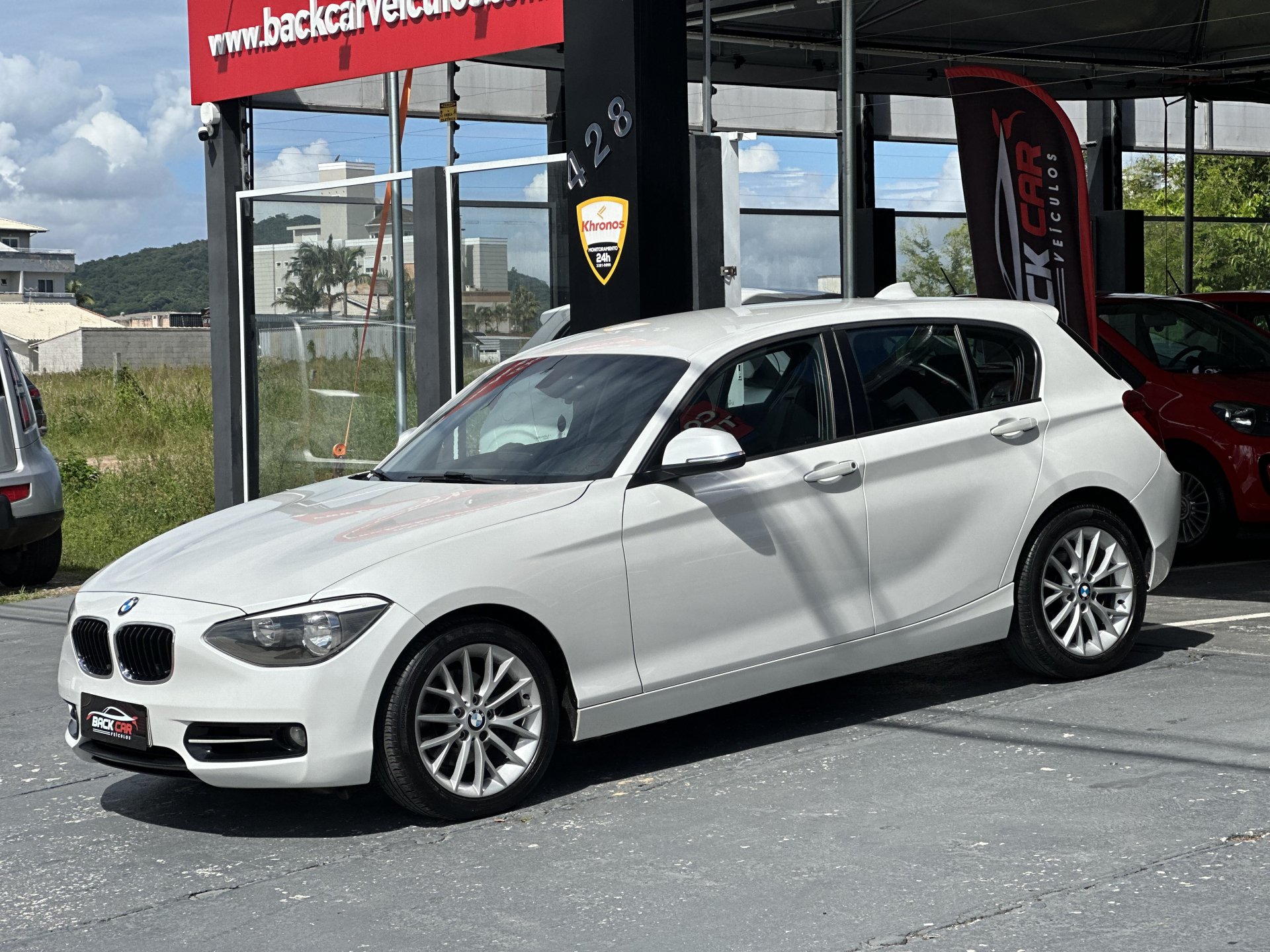 BMW 118i Urban/Sport 1.6 TB 16V 170cv 5p na cor Branco em Palhoça / SC - 902134