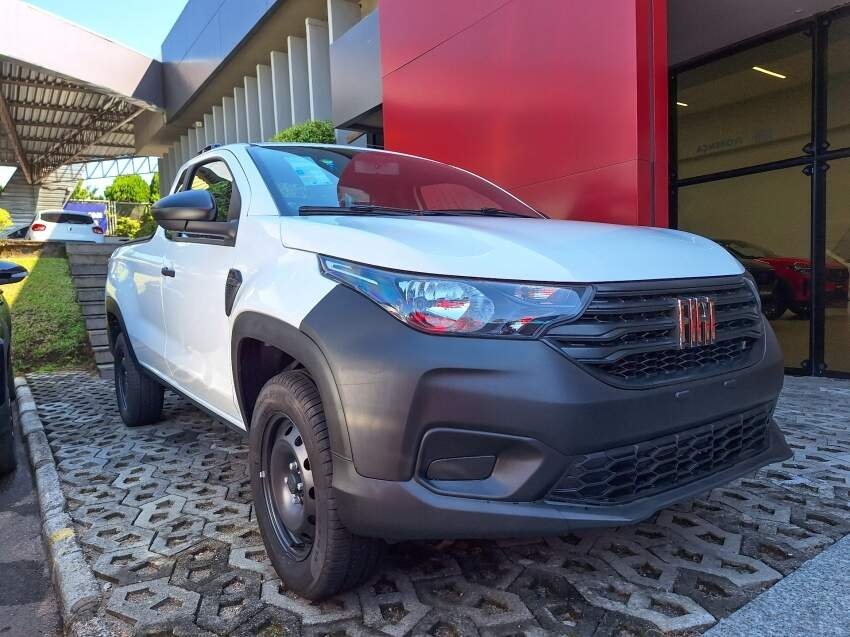 Fiat Strada 1.3 mpi Fire 8V 67cv CS na cor Branco em Curitiba / PR - 902393