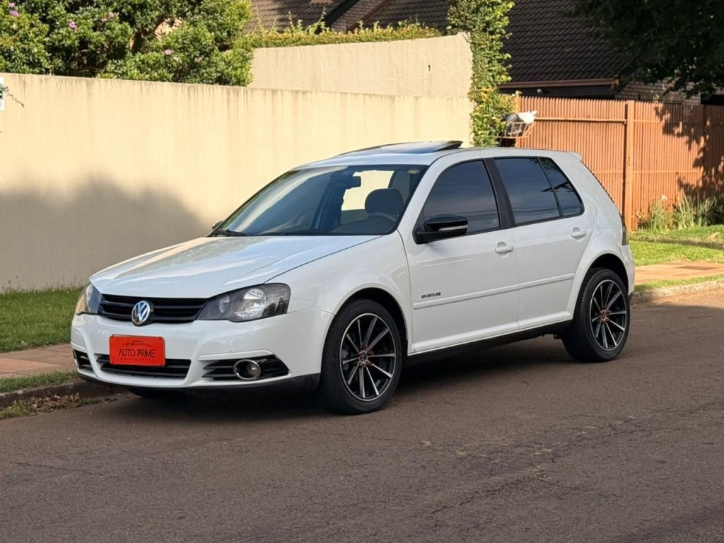 Volkswagen Golf Sportline 2.0 Mi Total F. 8V Tip. na cor Branco em Guarapuava / PR - 902408