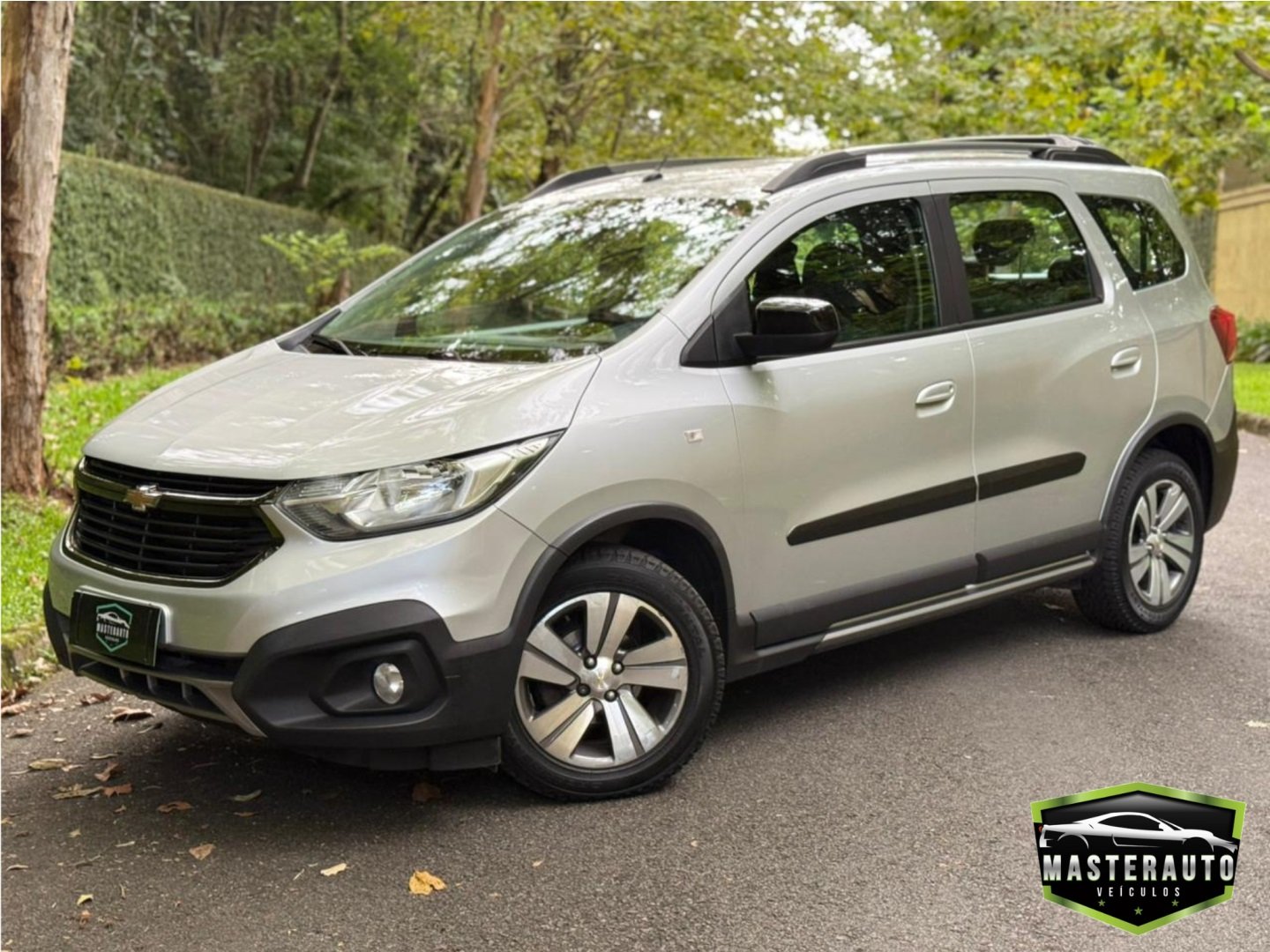 Chevrolet Spin LT 1.8 8V Econo.Flex 5p Aut. na cor Prata em Curitiba / PR - 902462