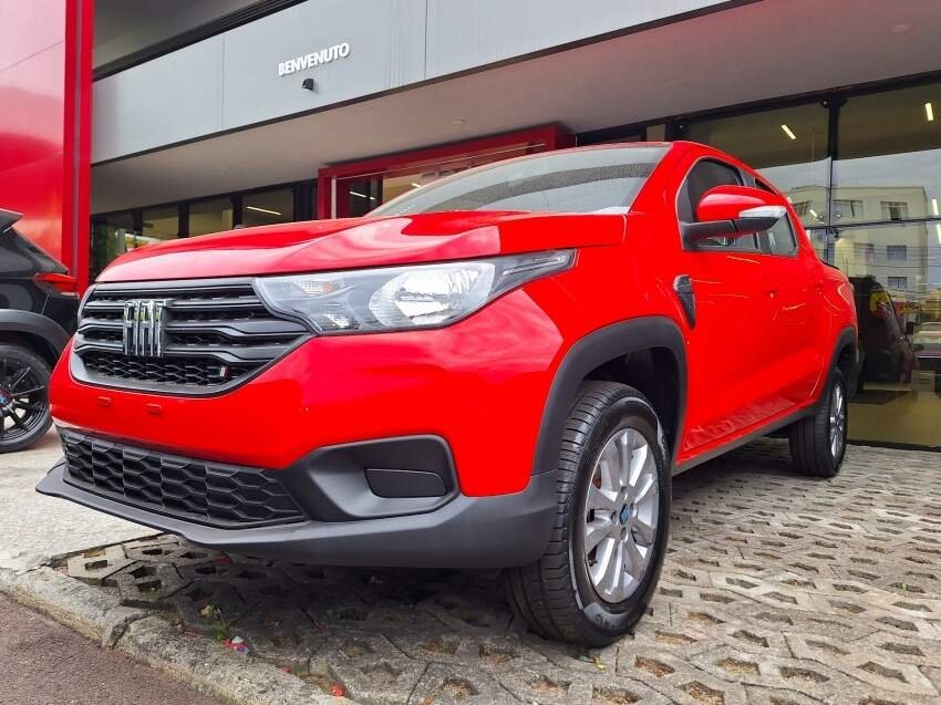 Fiat Strada Freedom 1.3 Flex 8V CD na cor Vermelho em Paranaguá / PR - 902465