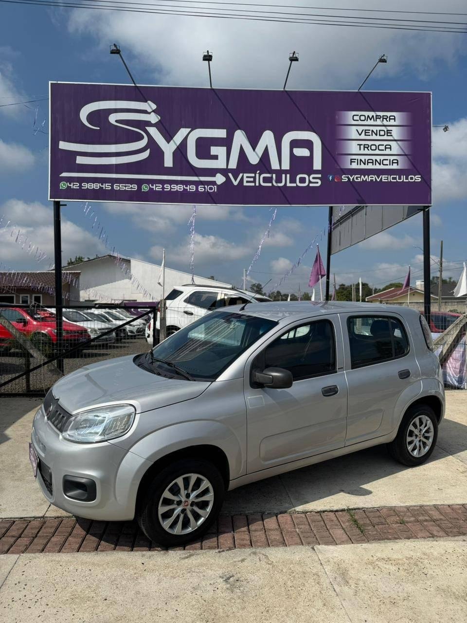 Fiat Uno ATTRACTIVE 1.0 Flex 6V 5p na cor Prata em São Mateus do Sul / PR - 902565