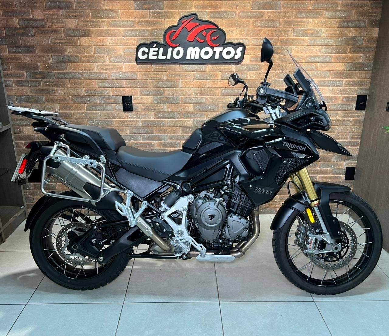 TRIUMPH TIGER 1200 RALLY BLACK Edition  na cor Preto em Palhoça / SC - 902688