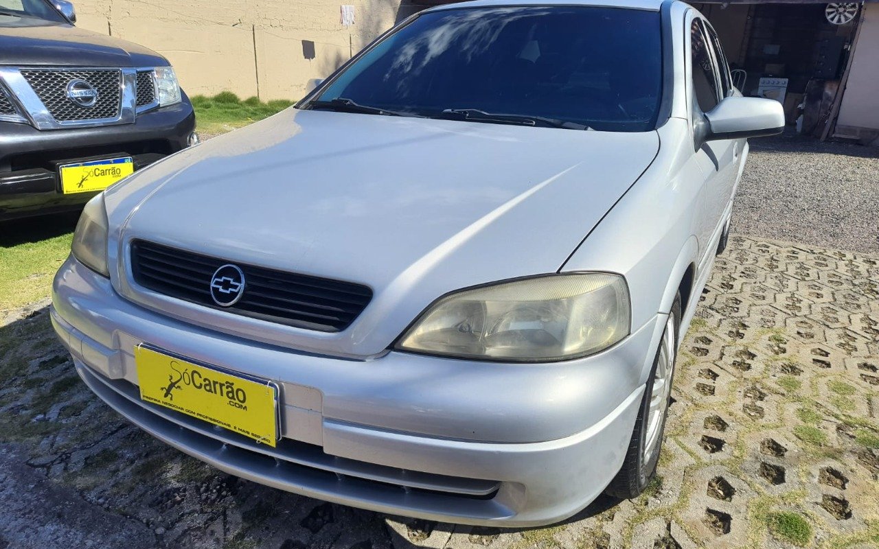 Chevrolet Astra Sedan GL 1.8 MPFI 4p na cor Prata em Curitiba / PR - 902713