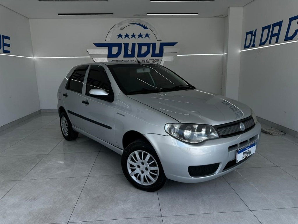 Fiat Palio Celebration 1.0 Fire Flex 8V 2p na cor Prata em Joinville / SC - 903297