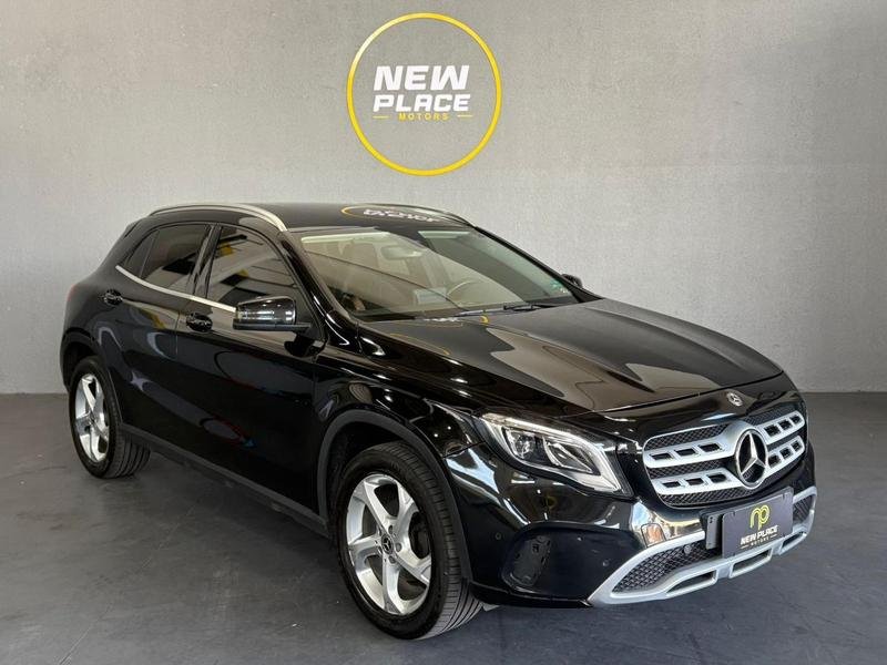 Mercedes-Benz GLA 200 Advance 1.6/1.6 TB 16V Flex Aut. na cor Preto em São José dos Pinhais / PR - 904754