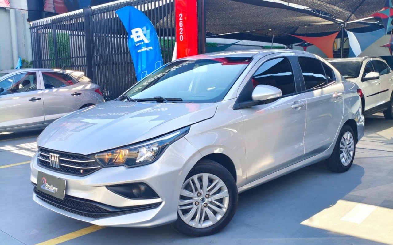 Fiat Cronos DRIVE 1.0 6V Flex na cor Prata em Campinas / SP - 905459