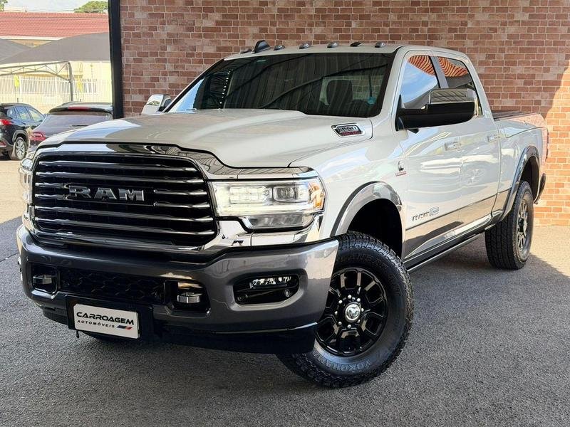 RAM 3500 LIMITED LONGHORN 6.7 TB CD Diesel na cor Branco em Curitiba / PR - 905477